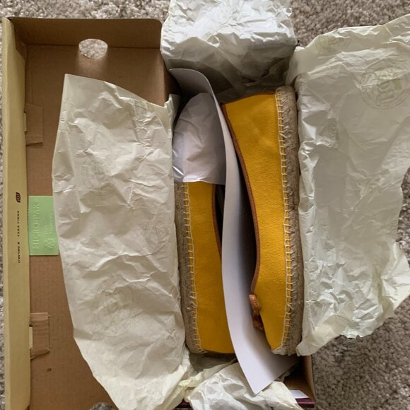 G.H. Bass & Co Tweedy Yellow Espadrille/Flats Size 7.5 (NWT) - Picture 6 of 7